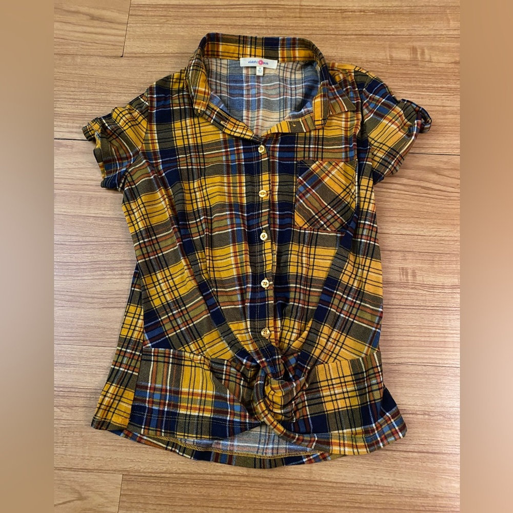 Woman’s flannel short sleeve shirt Wishful park brand yellow, blu red plaid